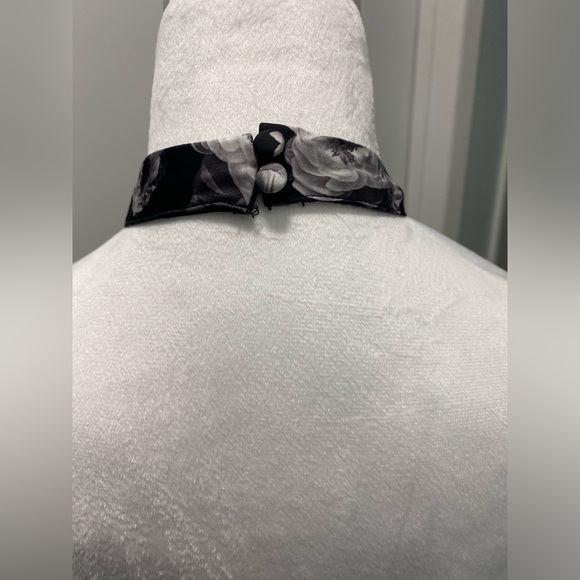 Majorelle Halter Dress - Picture 11 of 15